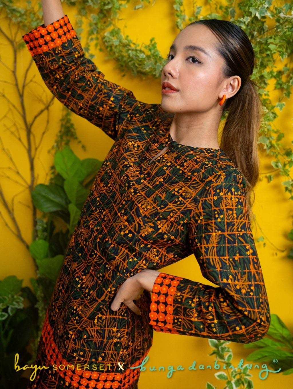 Ayu Kurung in Black