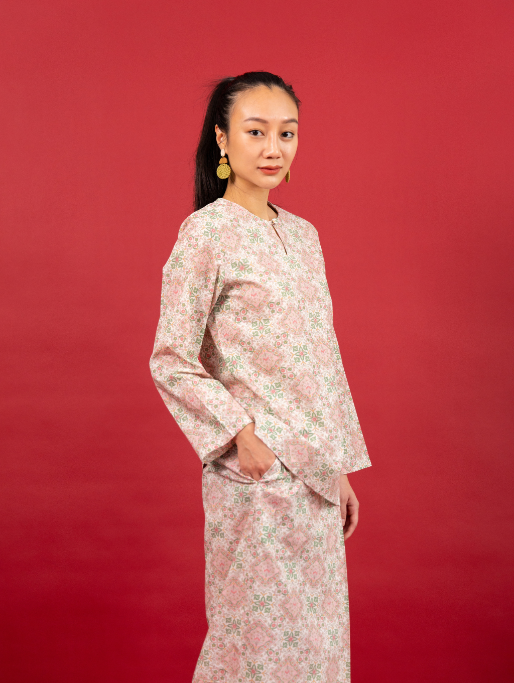 Rania Kurung