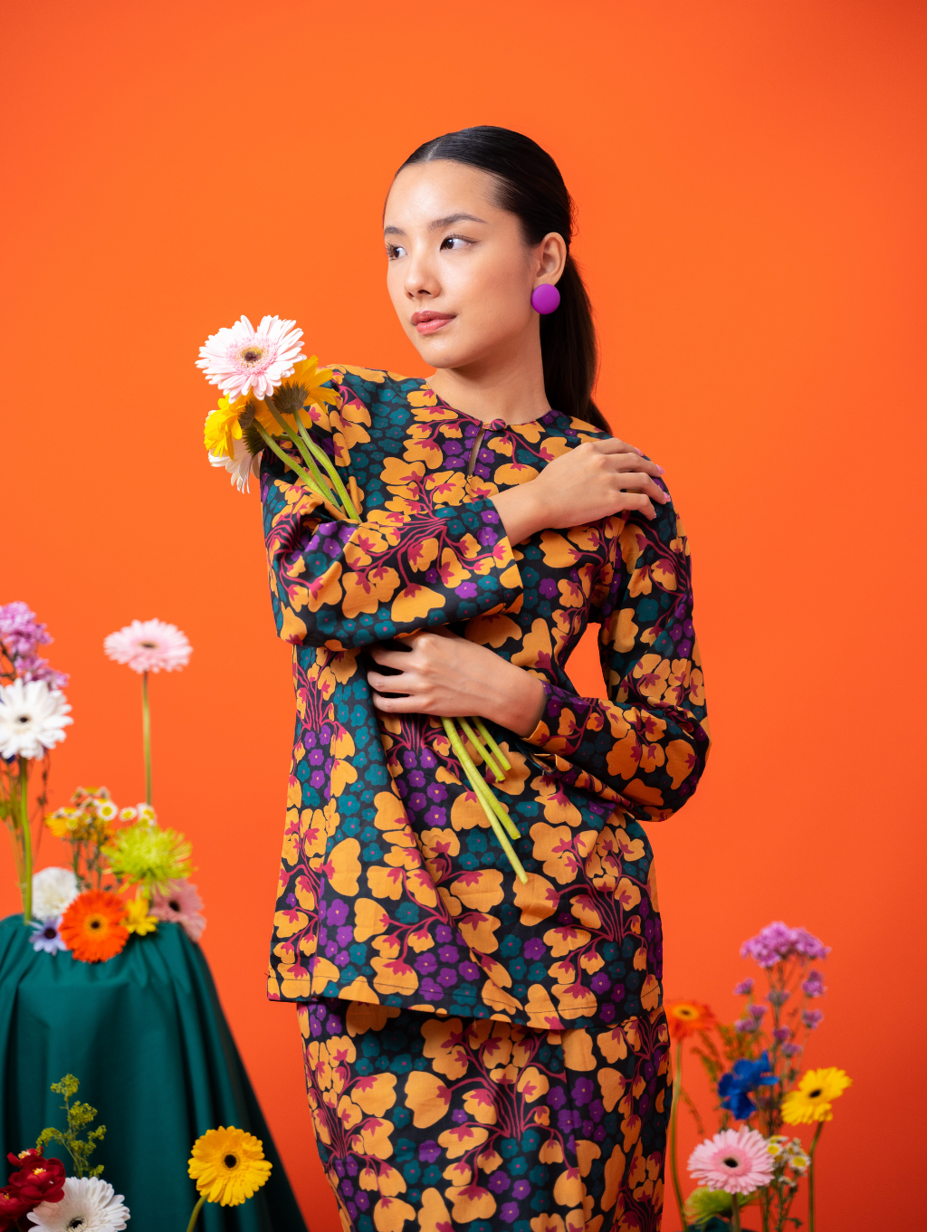 Eulalia Kurung in Black