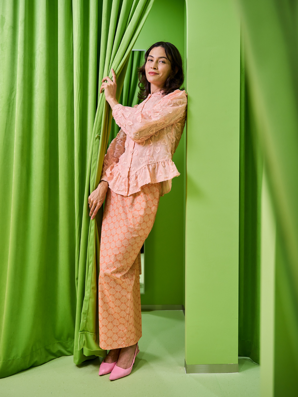 (DEFECT ITEM) Aurelia Kebaya in Peach