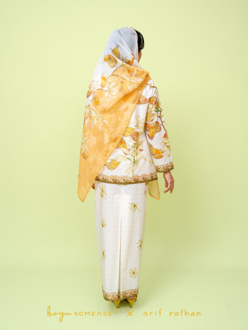 Inara Kurung - Cempaka Puteh (with shawl)
