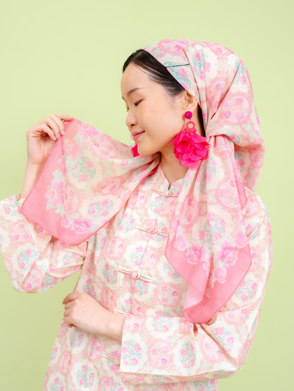 Square Scarf - Gui Peach