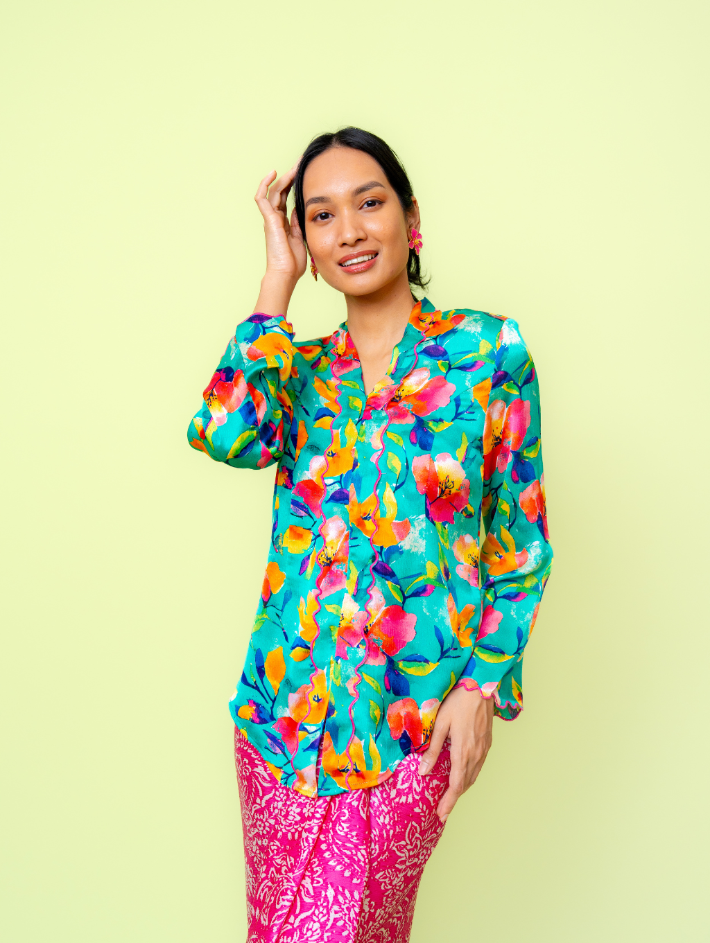 Elora Kebaya Top - Lily