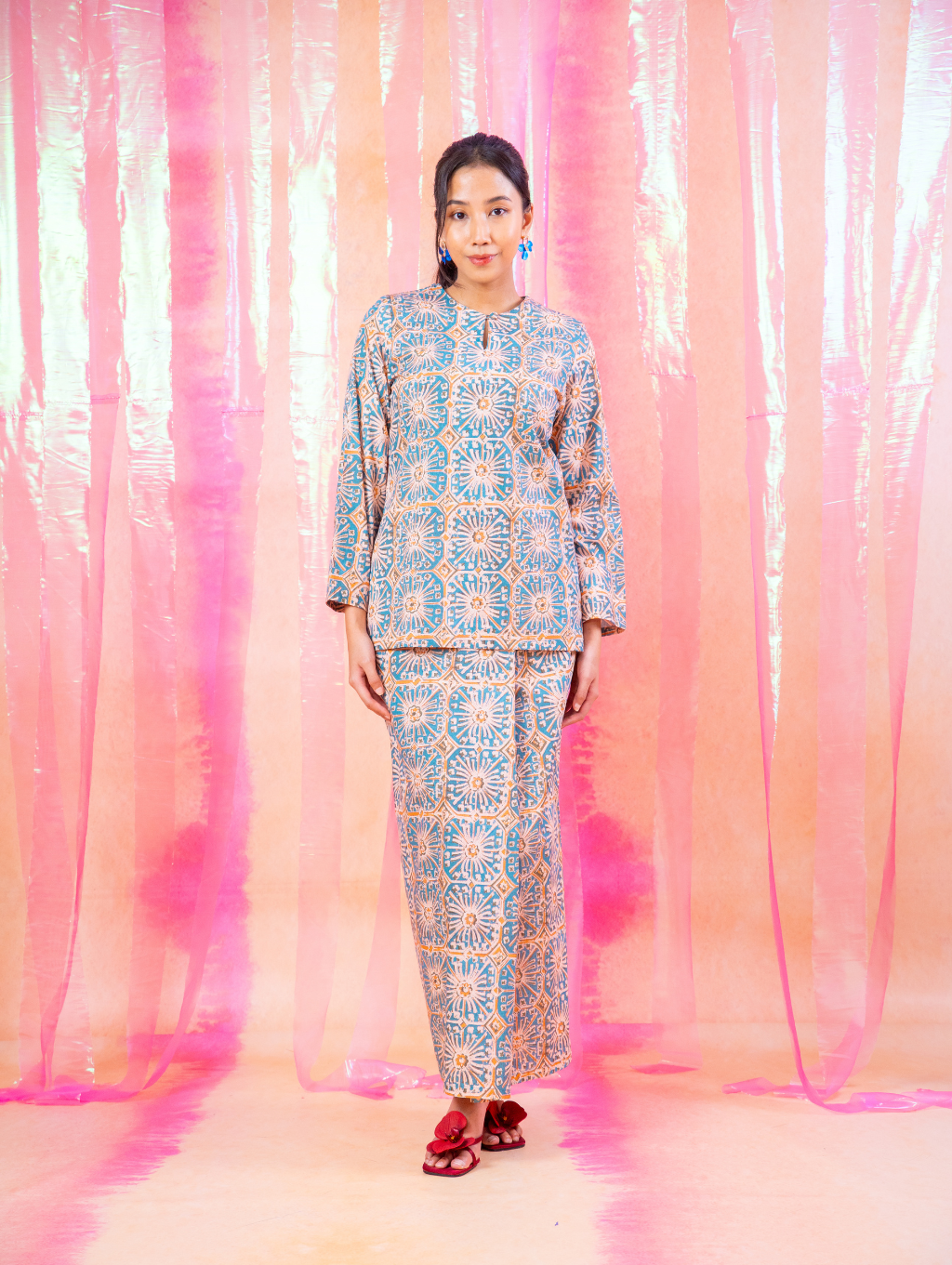 Gisele Kurung