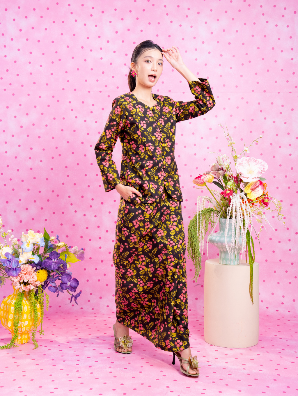 Nadi Kebaya - Emberleaf