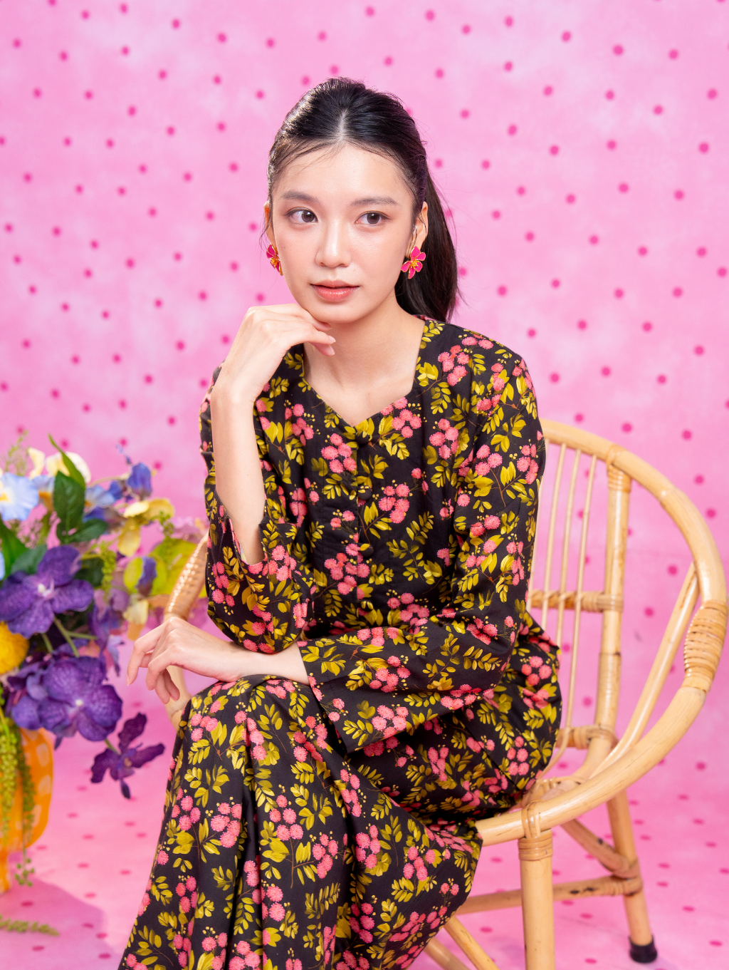 Nadi Kebaya - Emberleaf