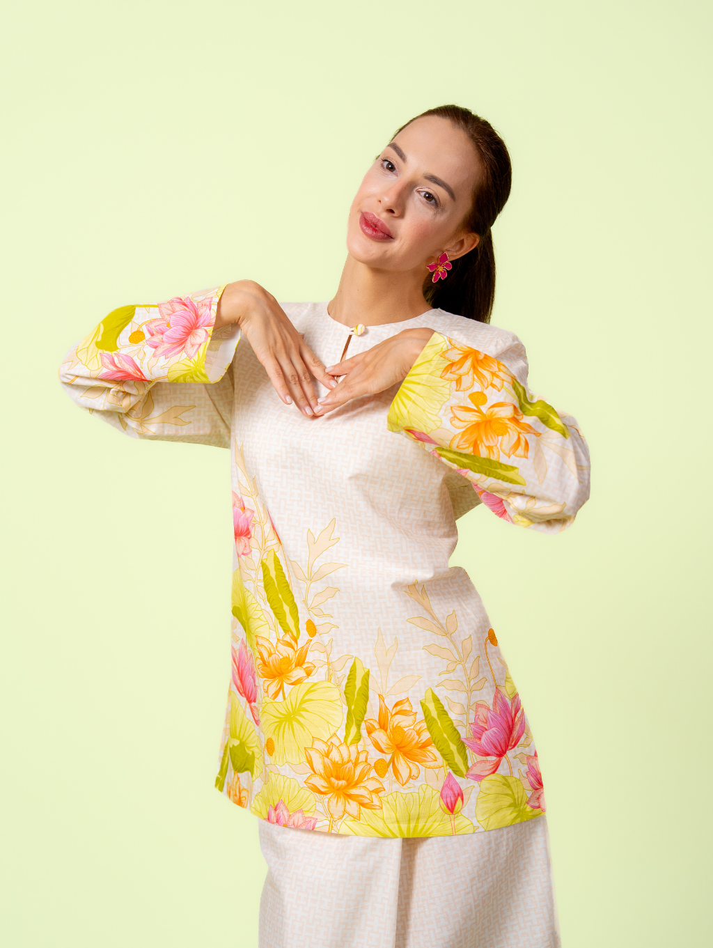 (DEFECT ITEM) Tricia Kurung