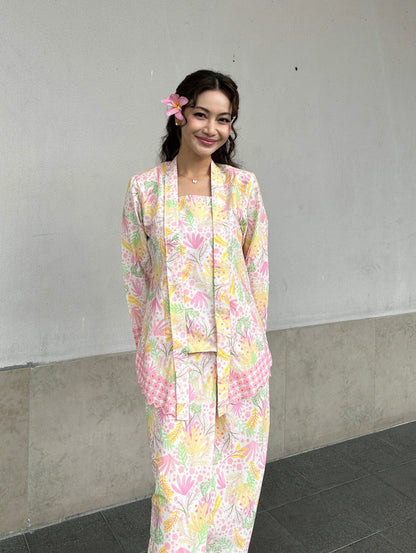 Agnes Kotabaru Kebaya in Murni Pink