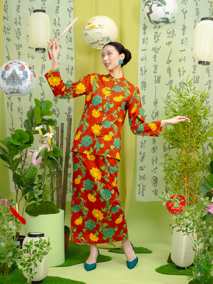 Mandarin Kurung in Red