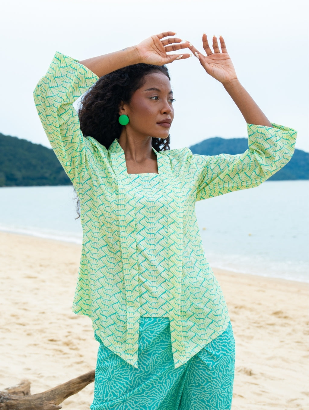 Agnes Kotabaru Kebaya - Delia Green