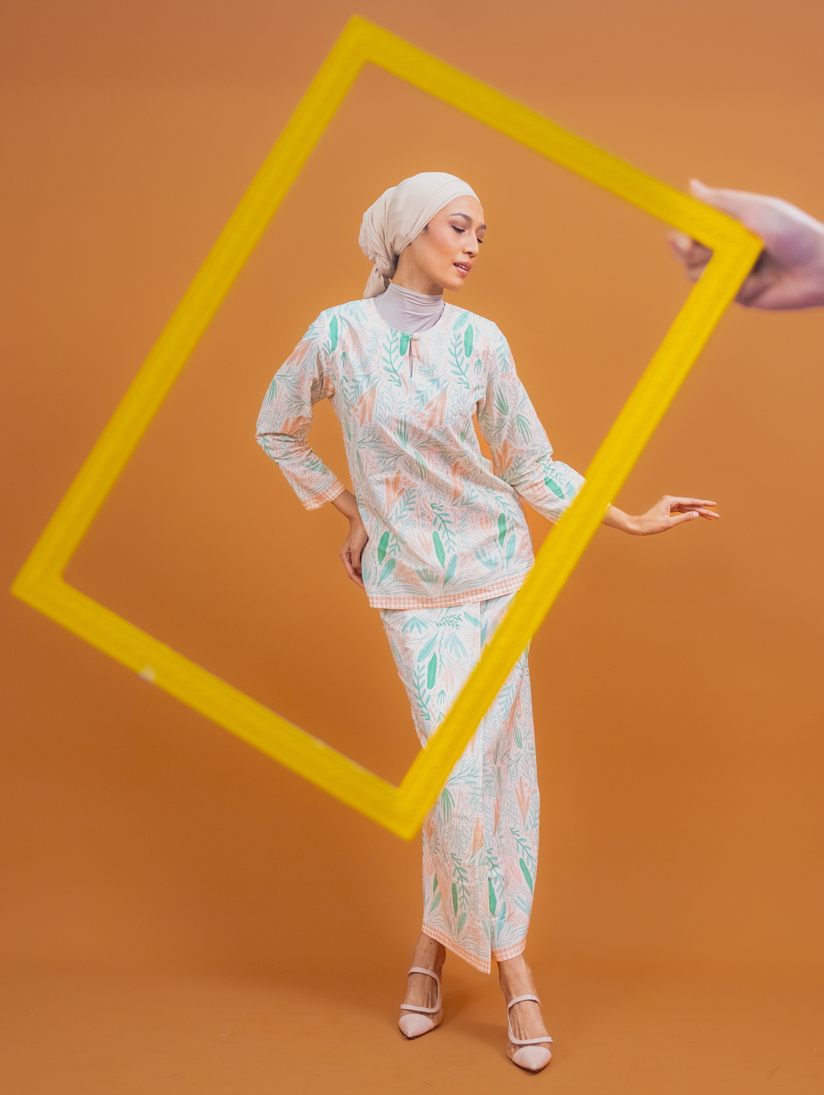 Daun Kurung in Merah Muda