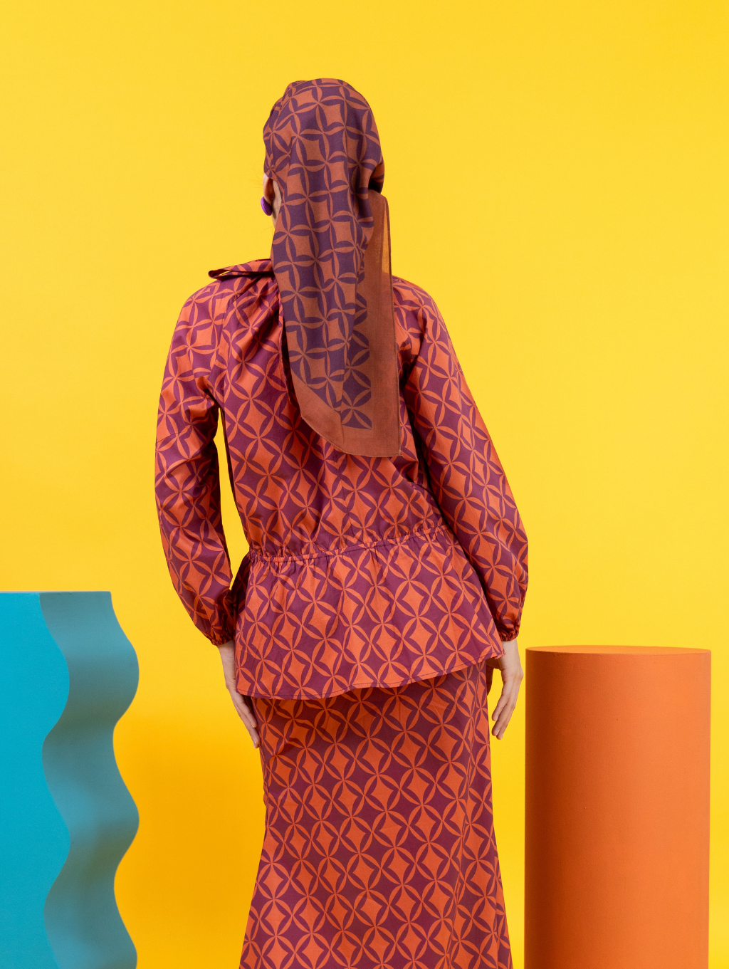 Square Scarf - Cog Wheel