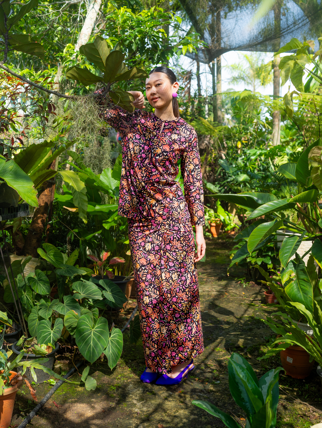Nova Kurung in Black