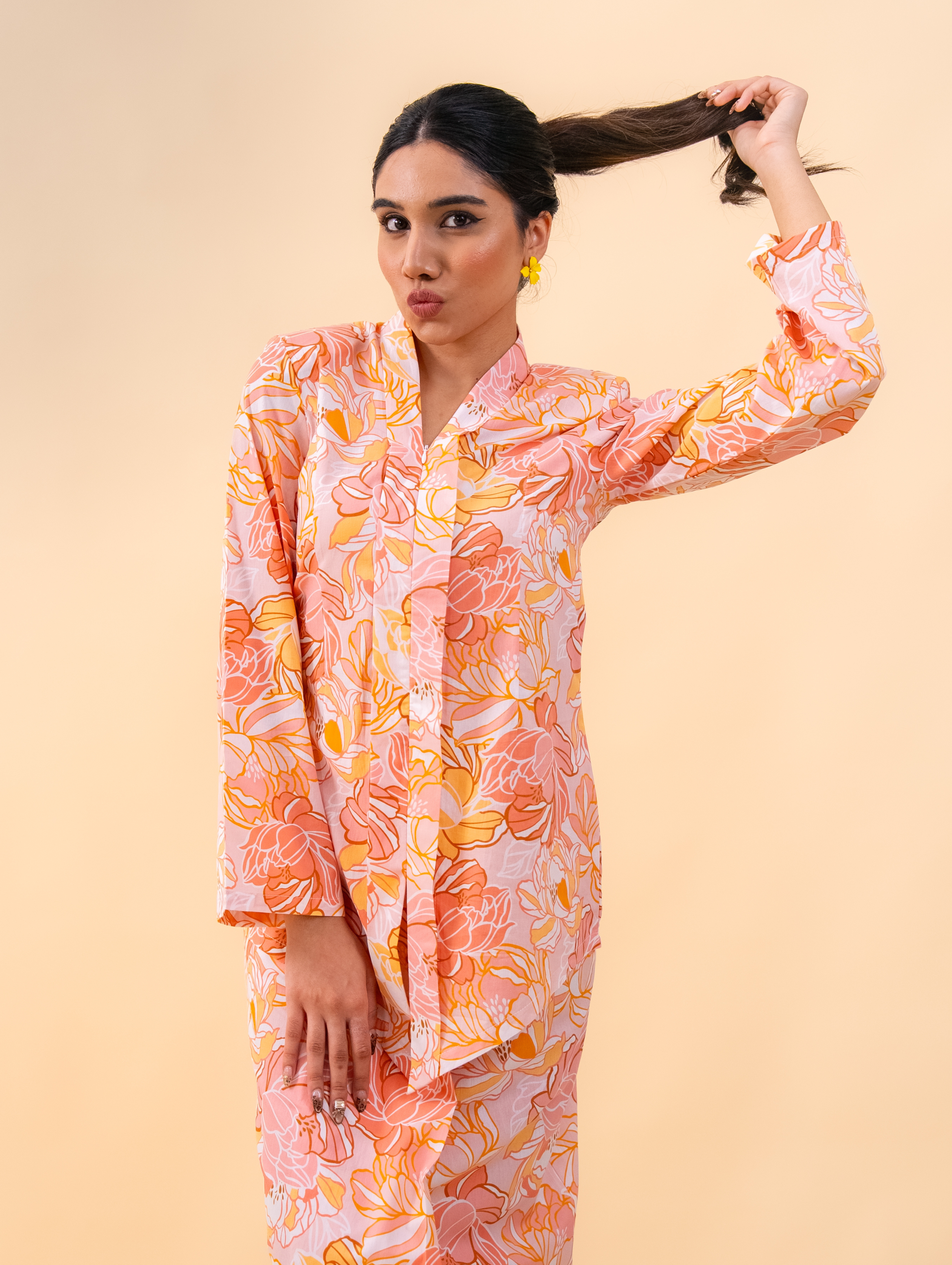 Daphne Kebaya