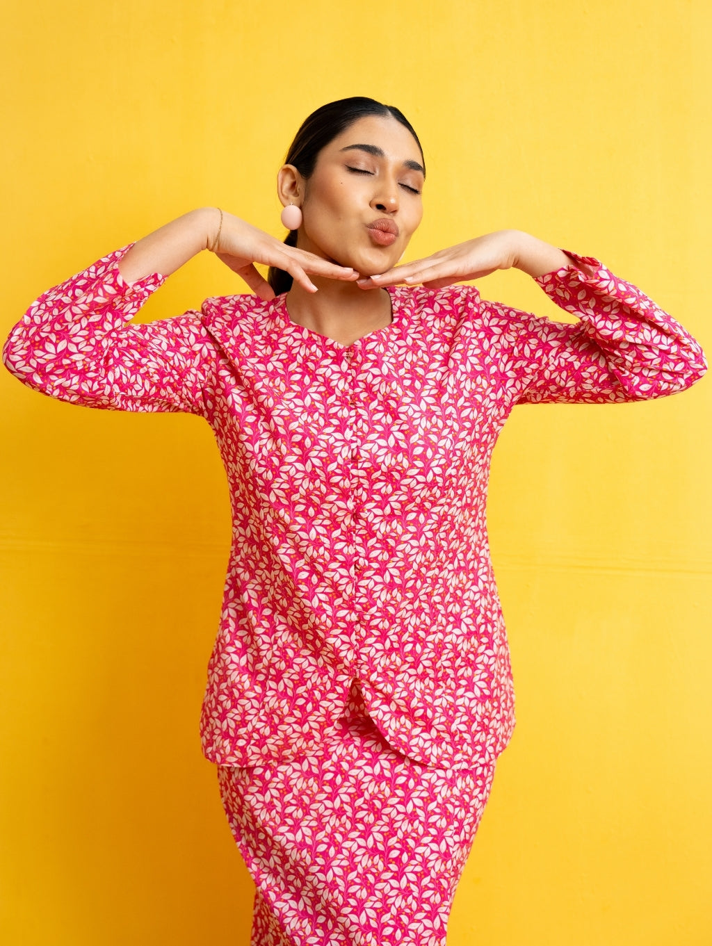 Nadi Kebaya - Astrid