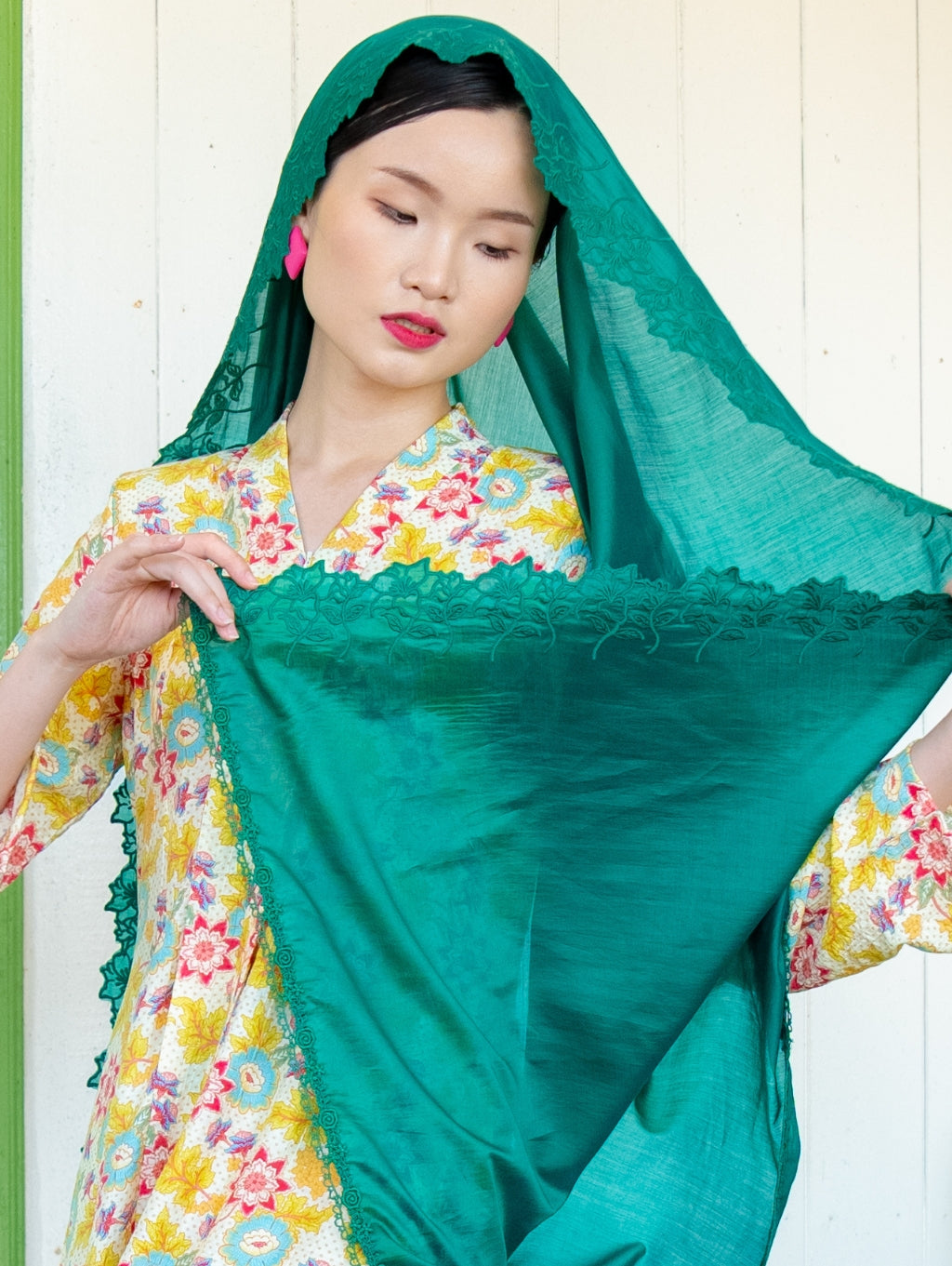 Iris Embroidery Shawl - Emerald Green