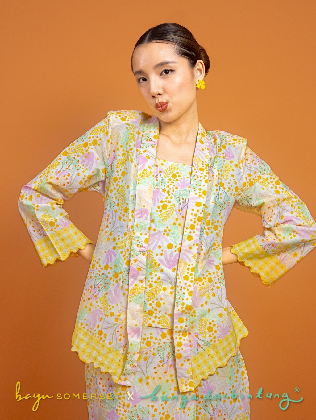 Agnes Kotabaru Kebaya in Murni Orange