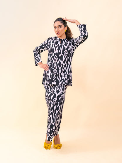 Kailani Kurung