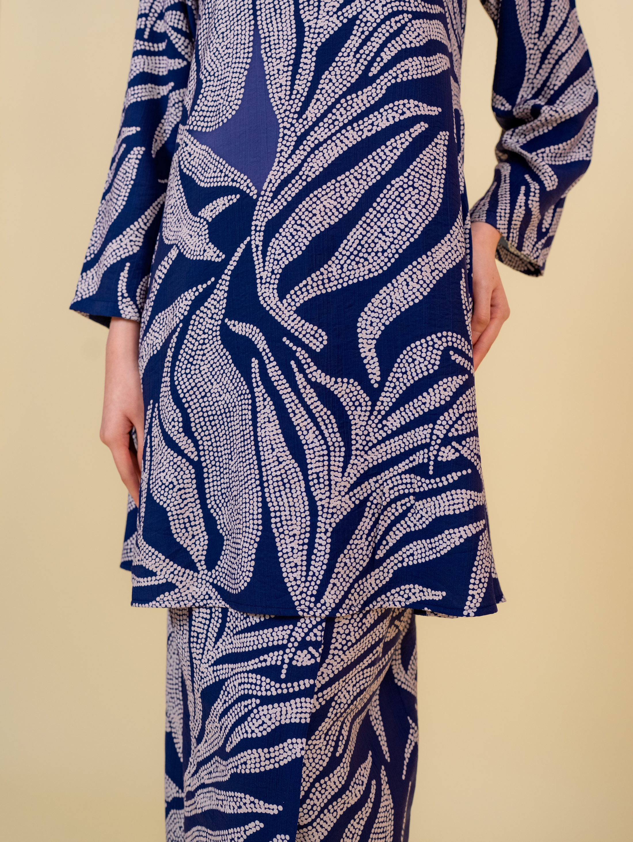 Merdu Midi Kurung - Bud in Blue