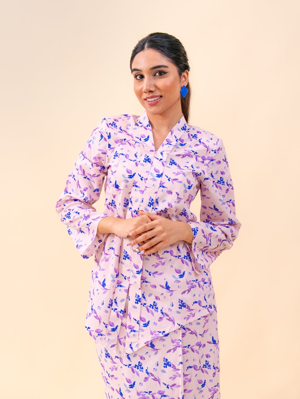 Rosette Kebaya