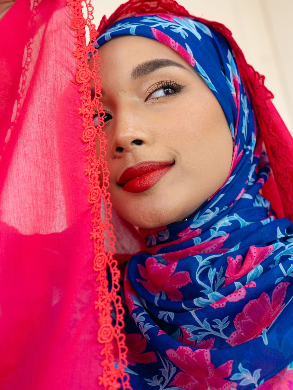 Iris Embroidery Shawl - Fuchsia Pink