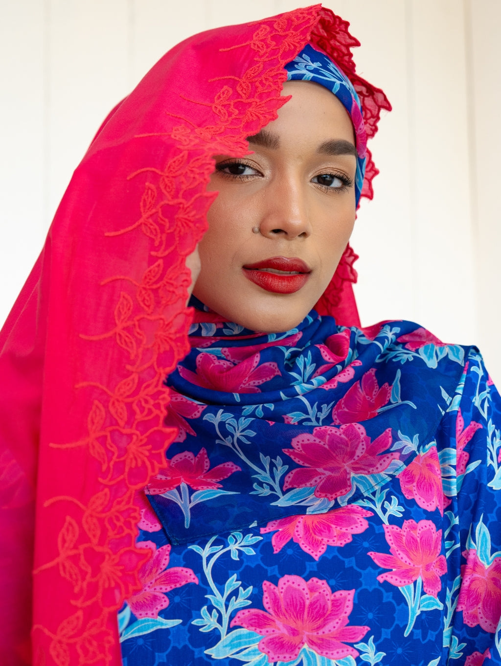 Iris Embroidery Shawl - Fuchsia Pink