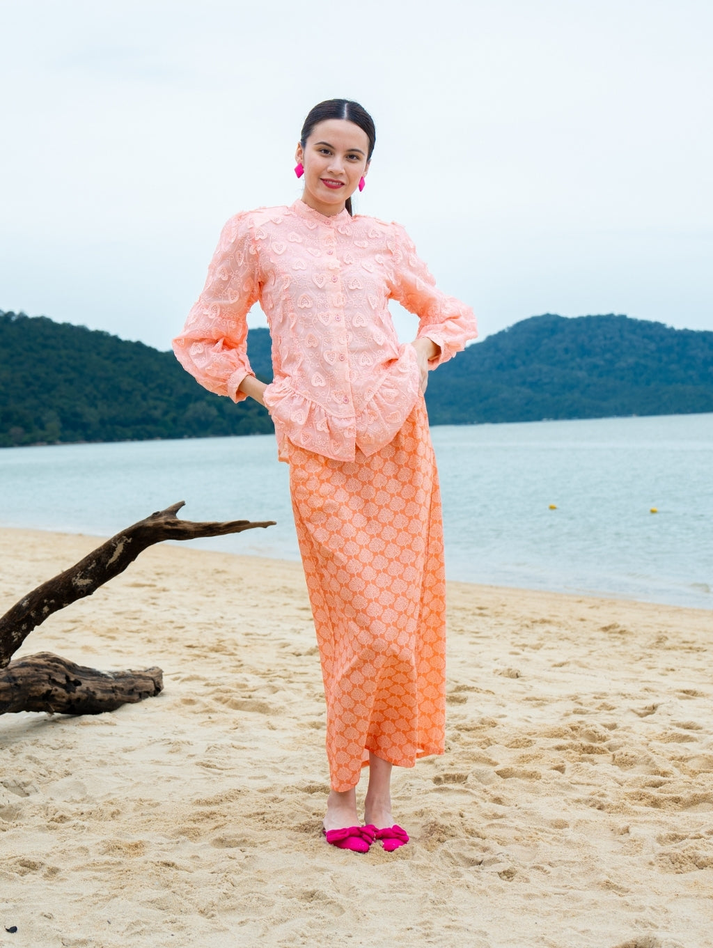 (DEFECT ITEM) Aurelia Kebaya in Peach