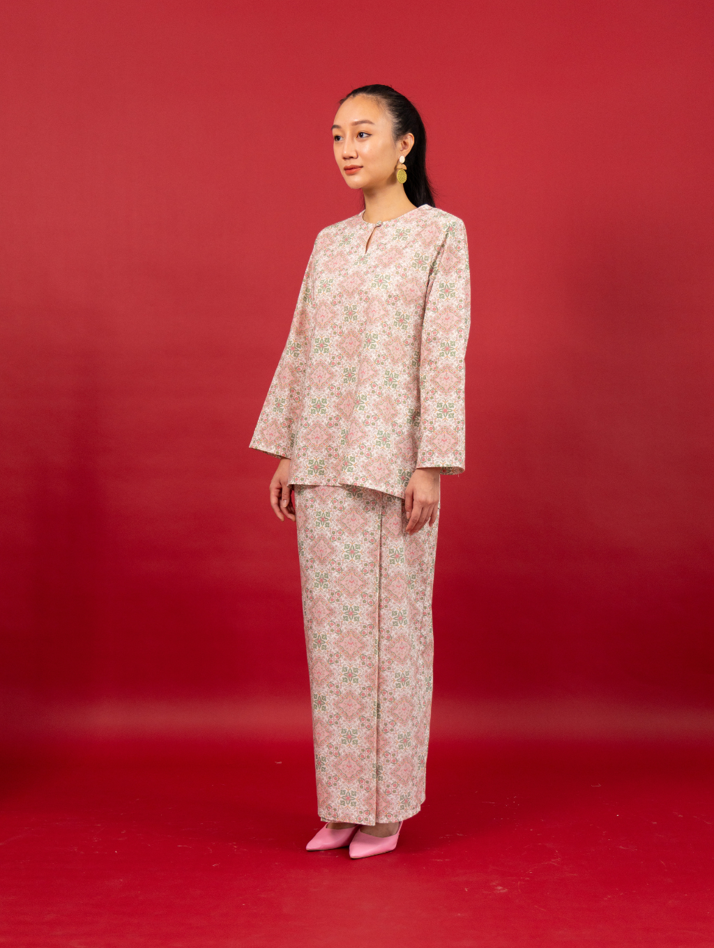 Rania Kurung