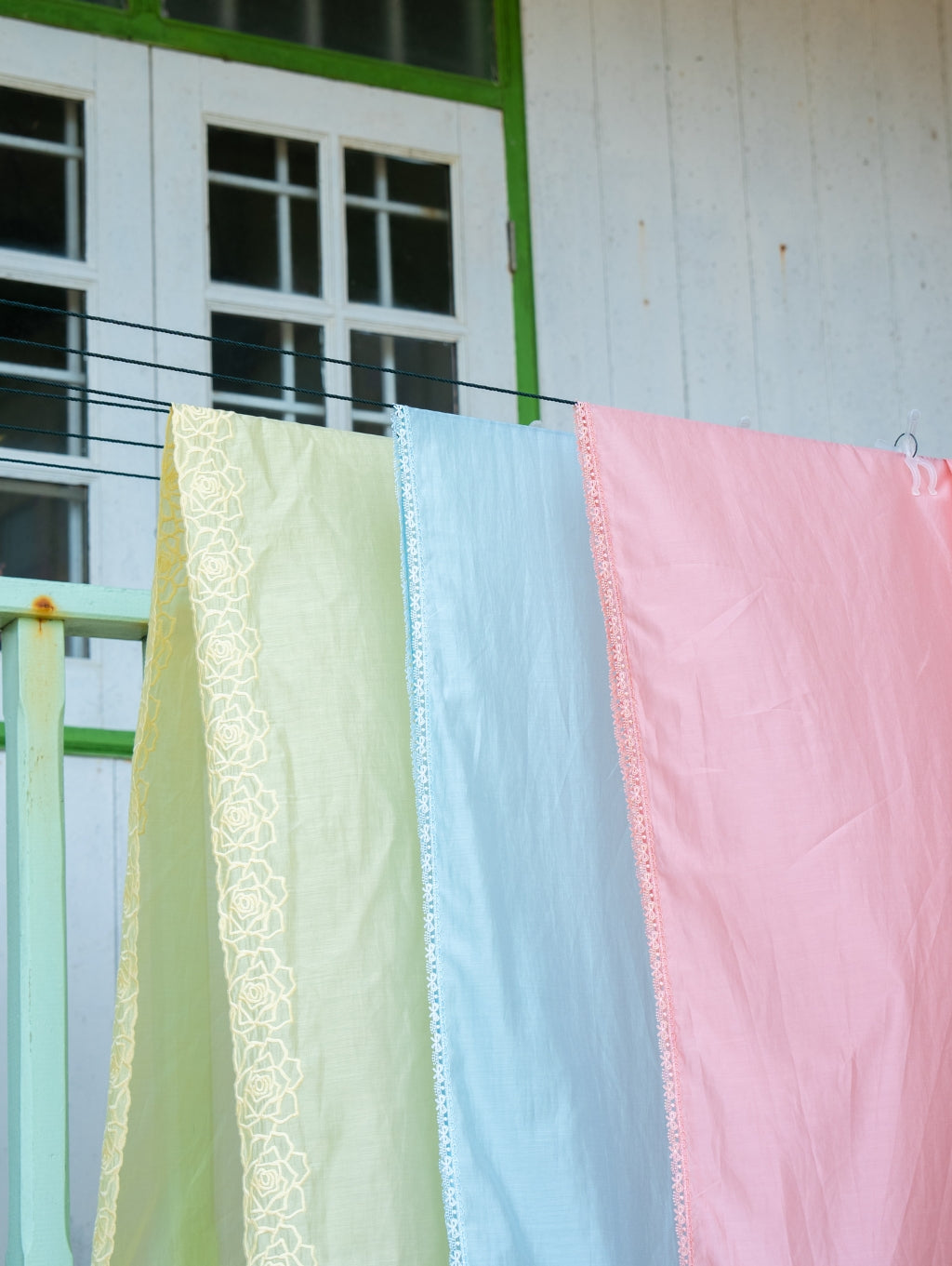 Melor Embroidery Shawl - Soft Yellow