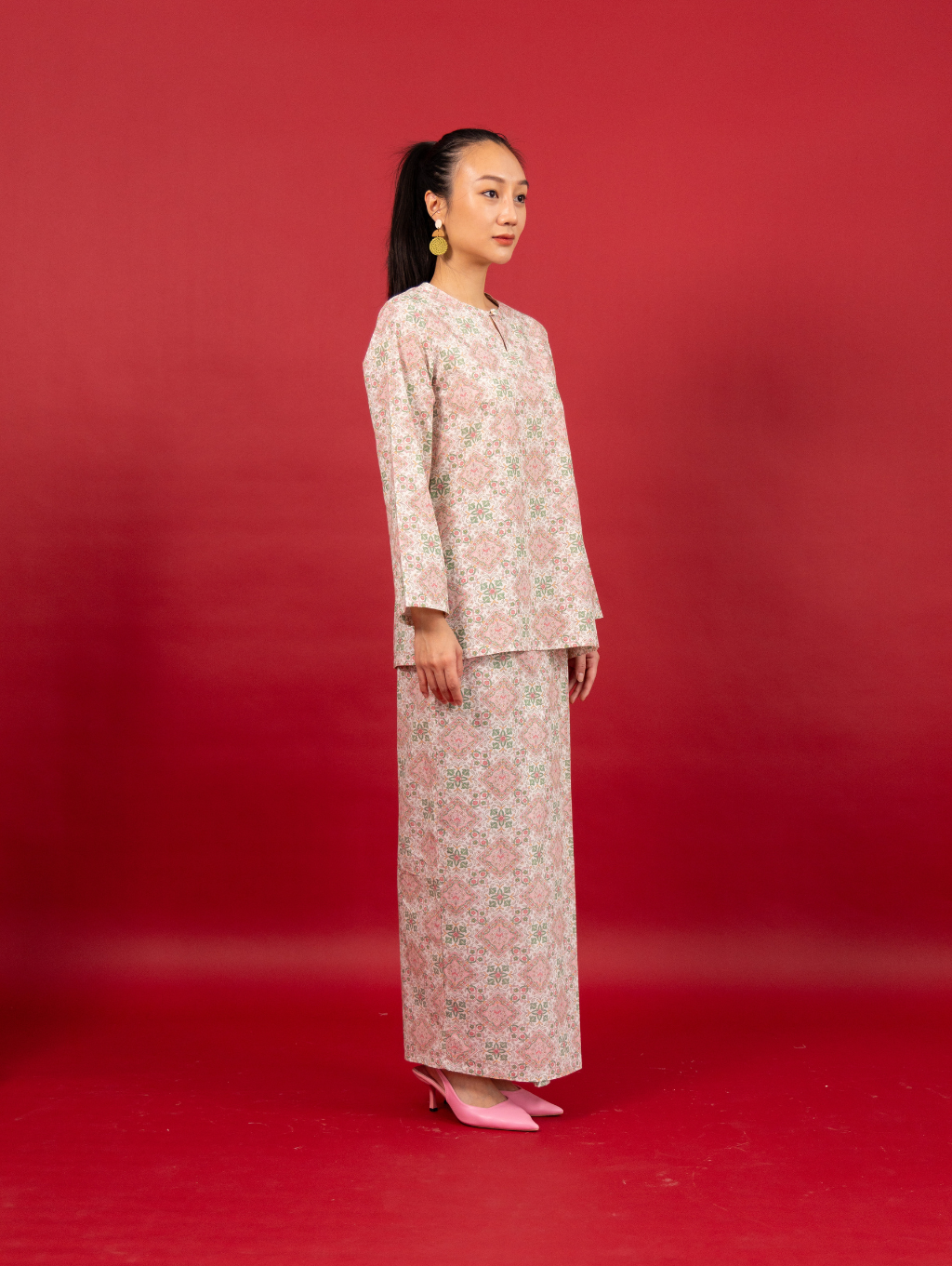 Rania Kurung