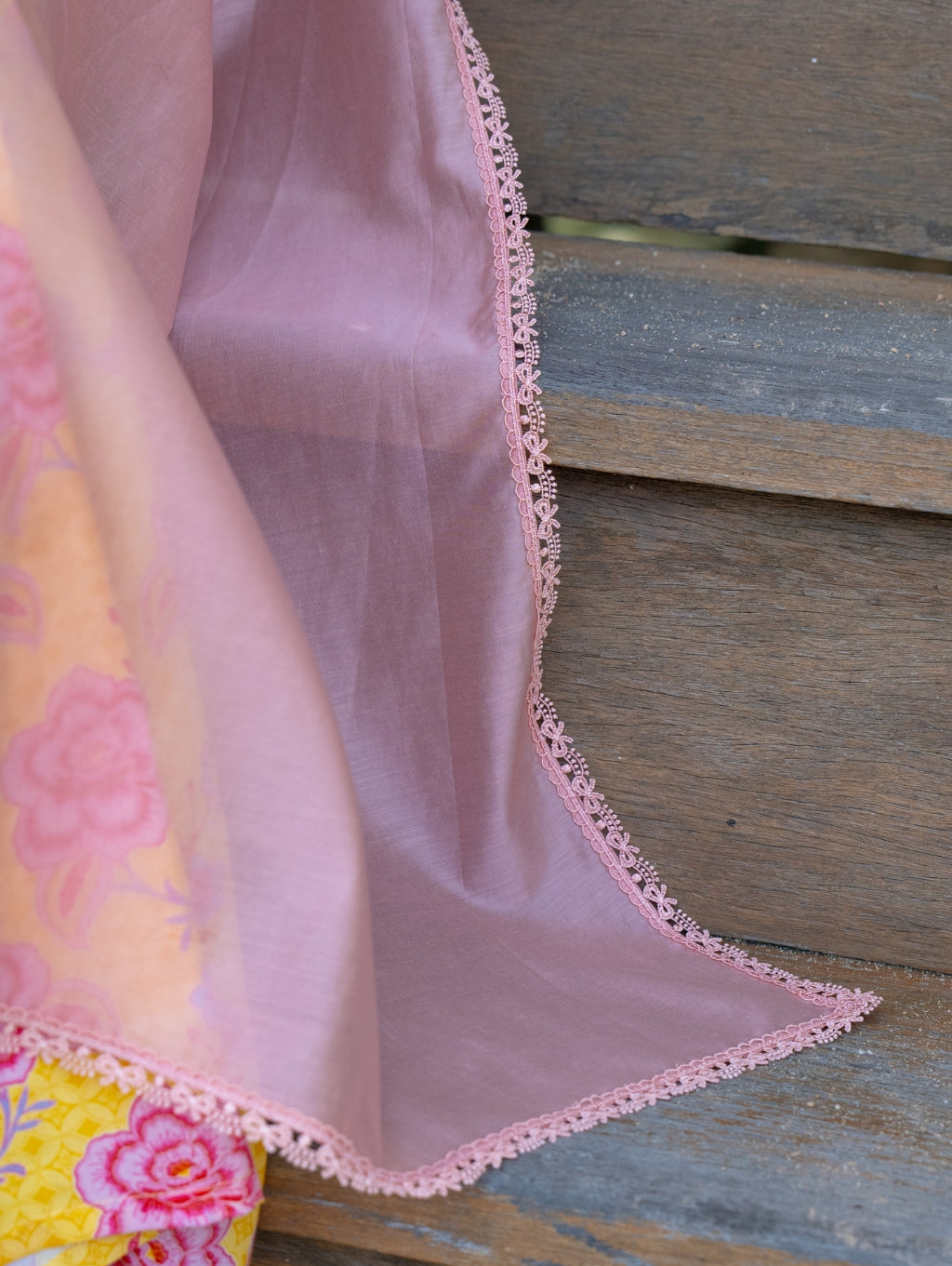 Melor Embroidery Shawl - Soft Pink