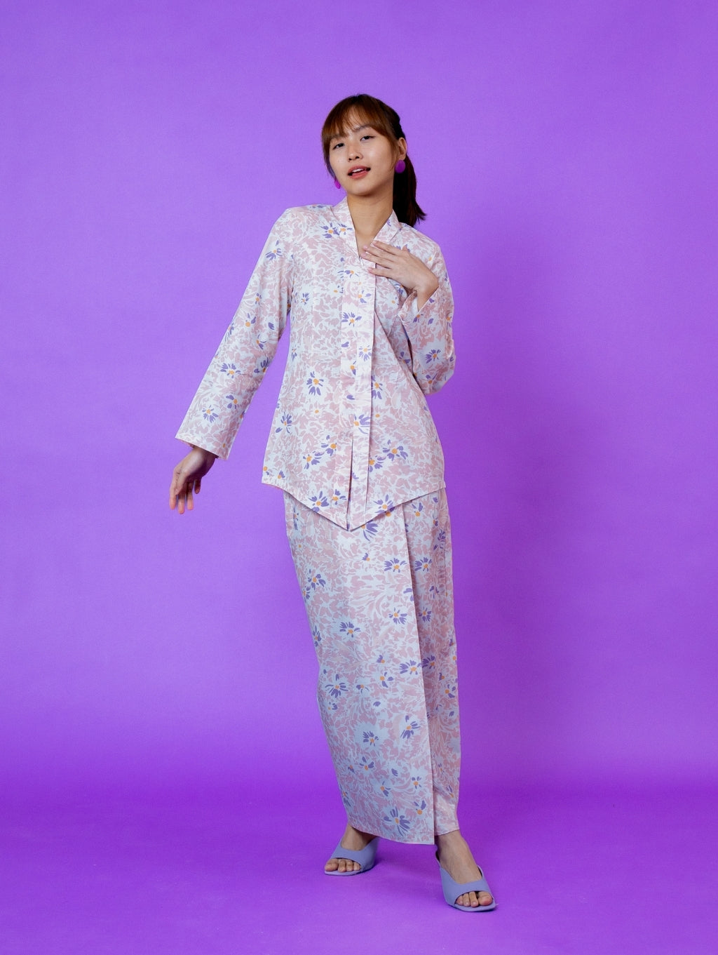 (DEFECT ITEM) Lilia Kebaya