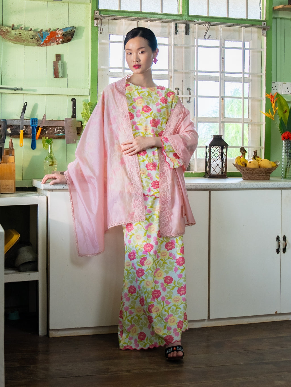 Melor Embroidery Shawl - Soft Pink