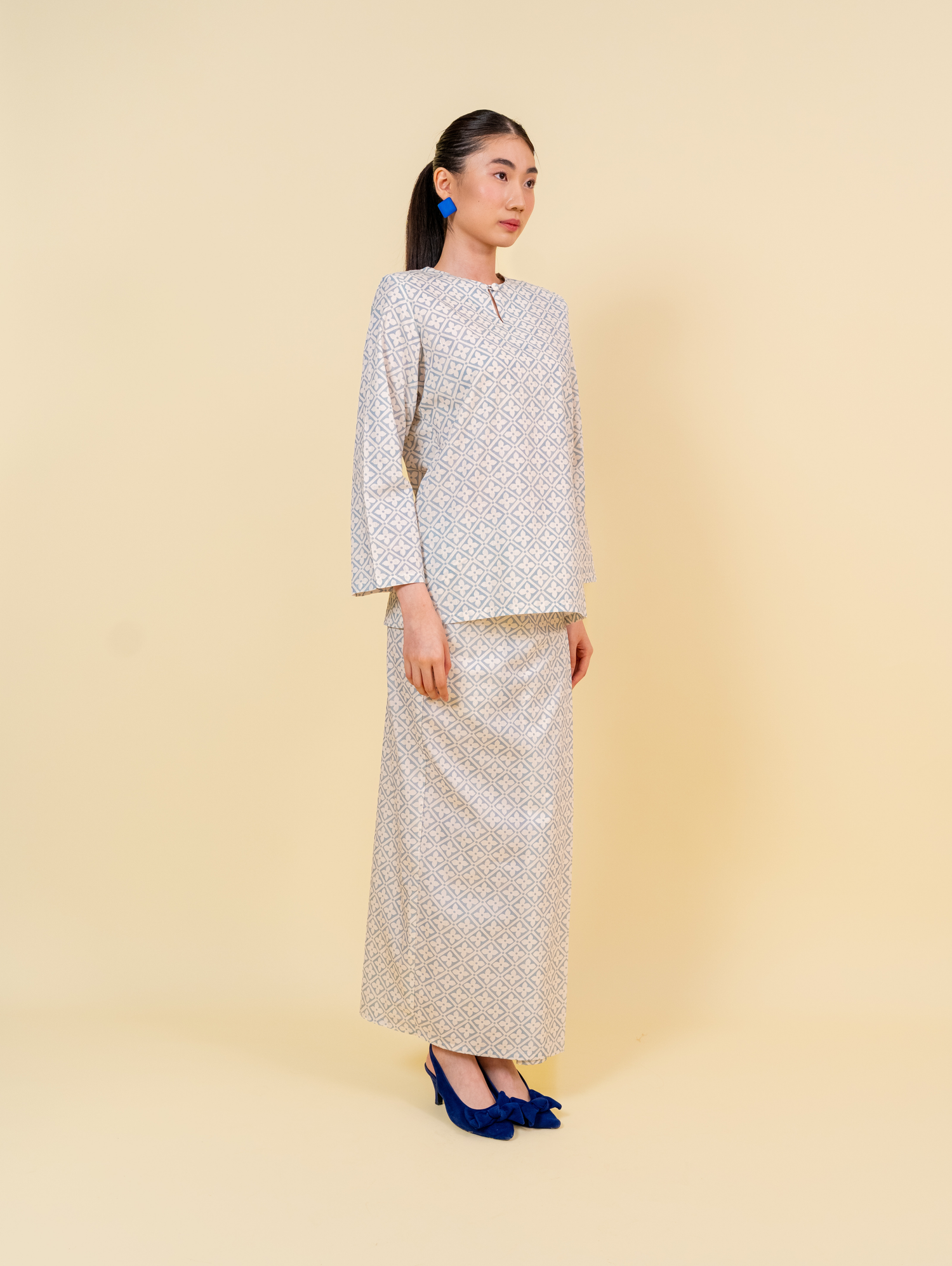 Natura Kurung in Cream