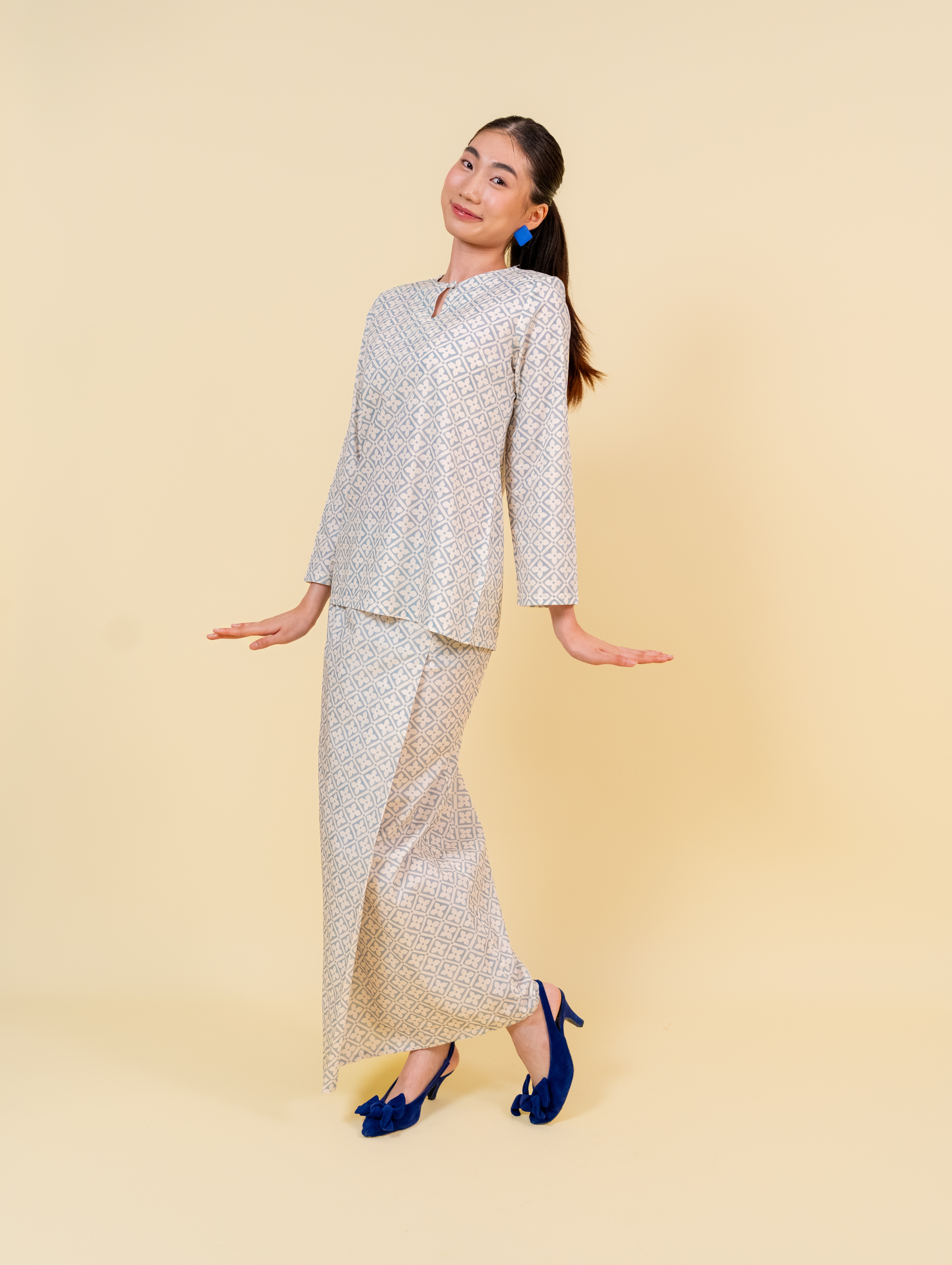 Natura Kurung in Cream