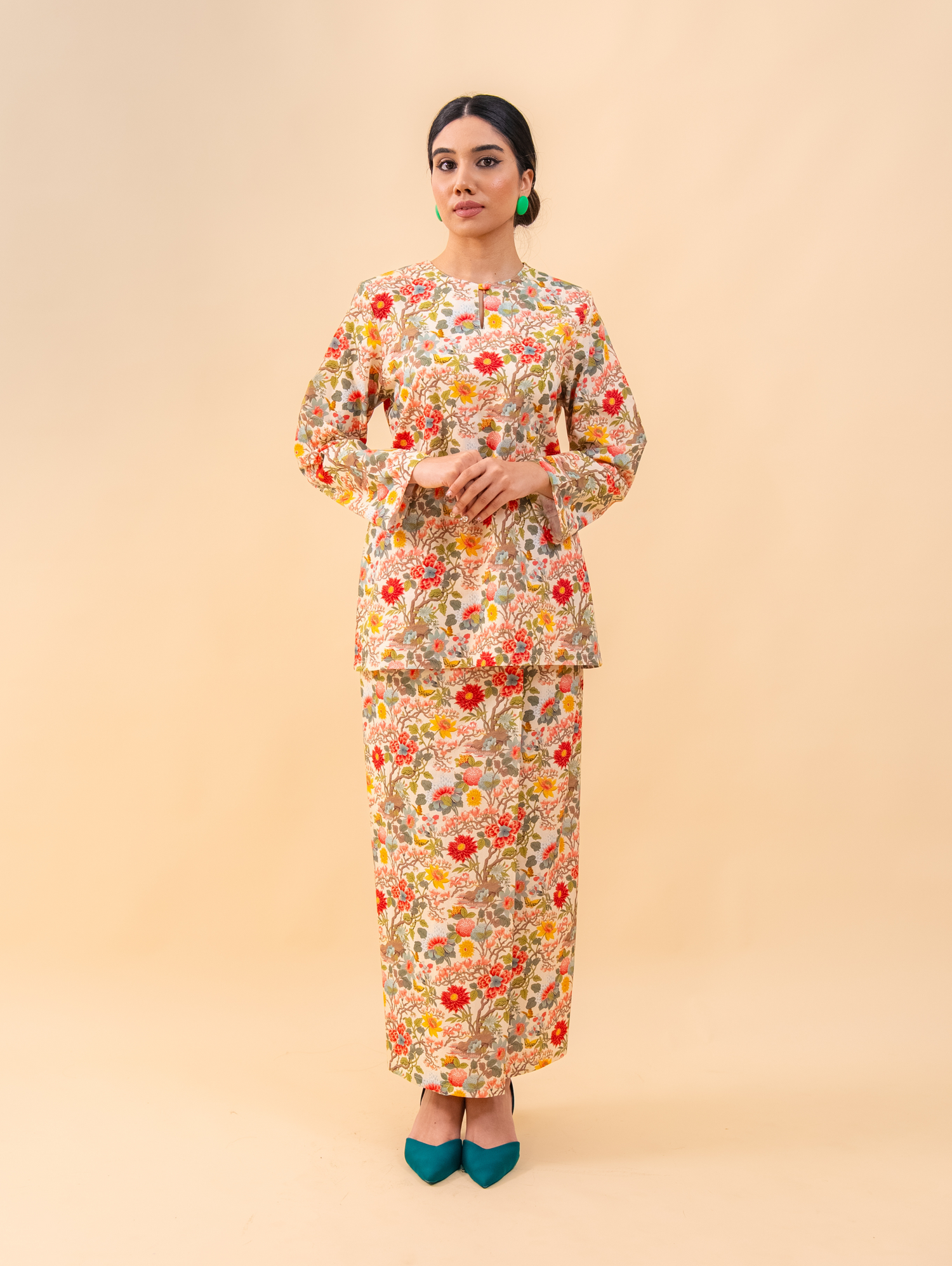Ruby Kurung