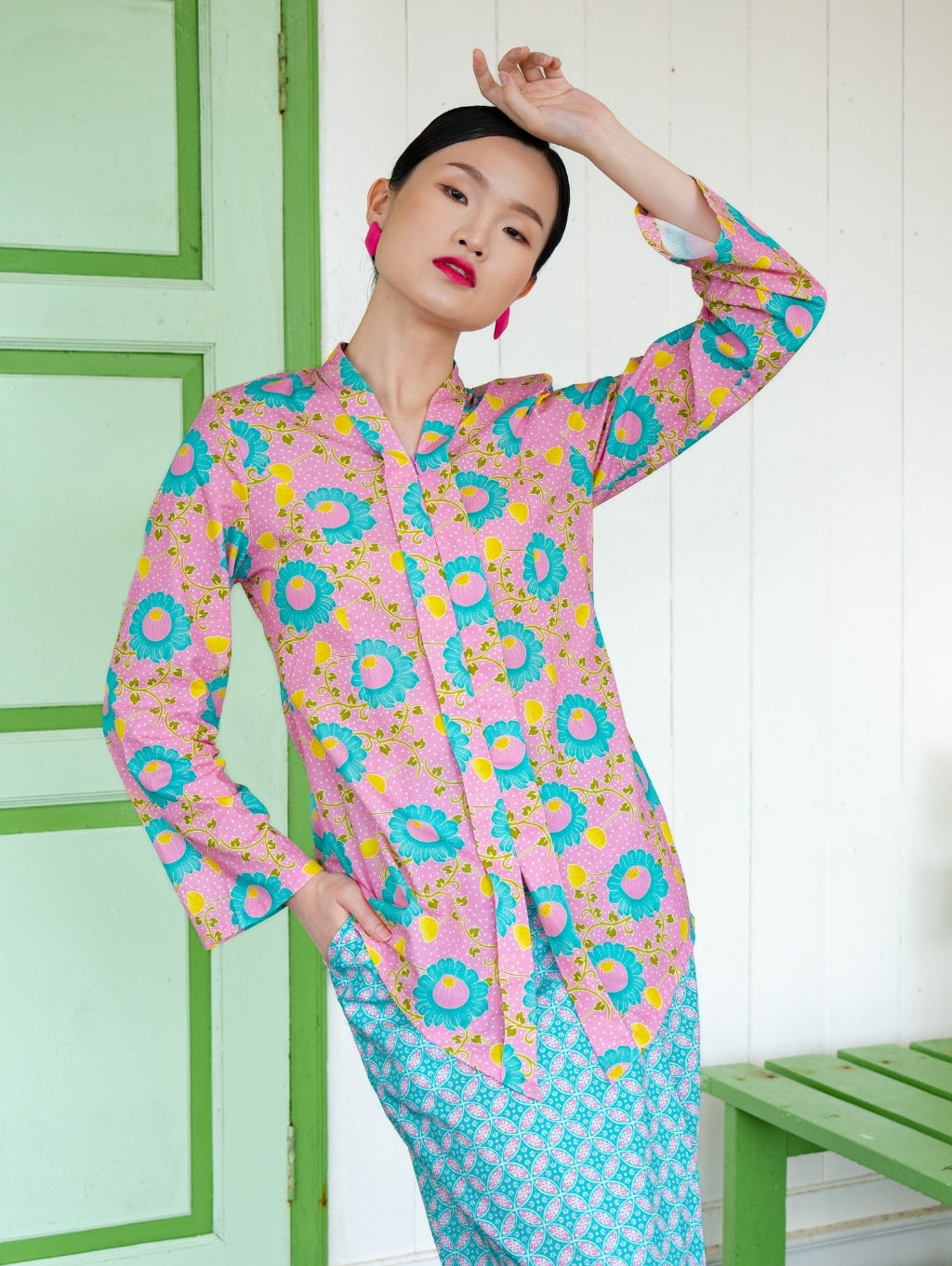 Ratna Kebaya