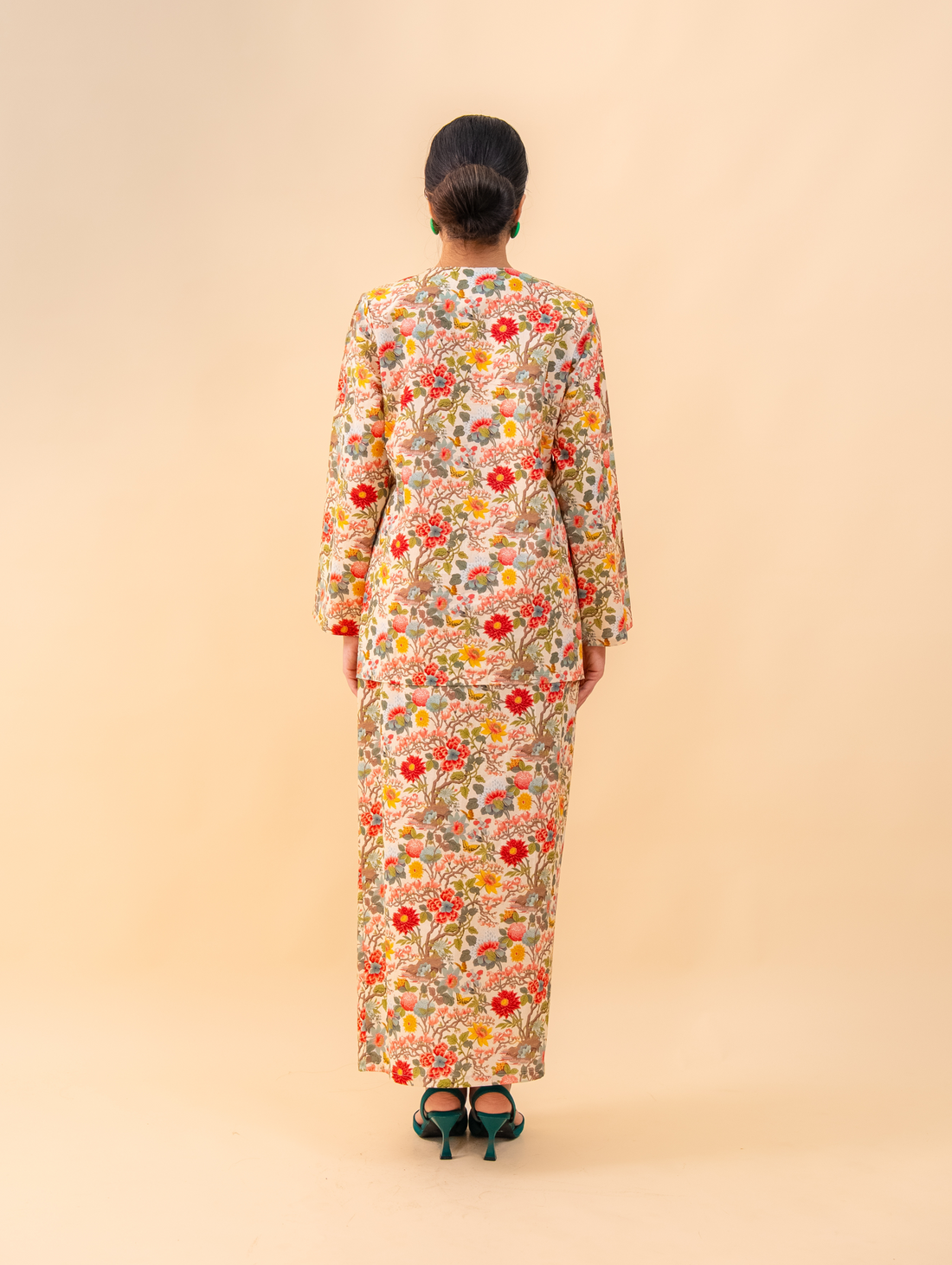 Ruby Kurung