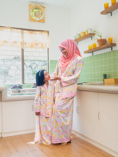 KIDS Kebaya in Murni Pink