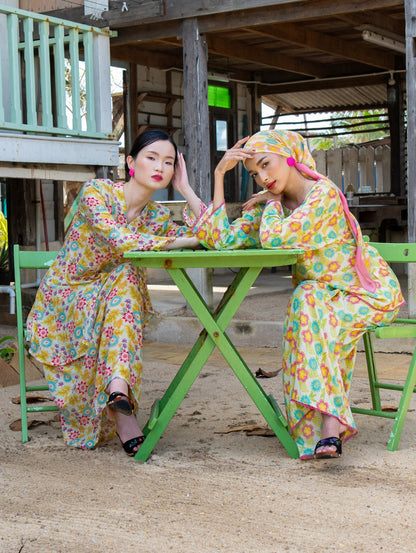 Square Scarf - Kesuma