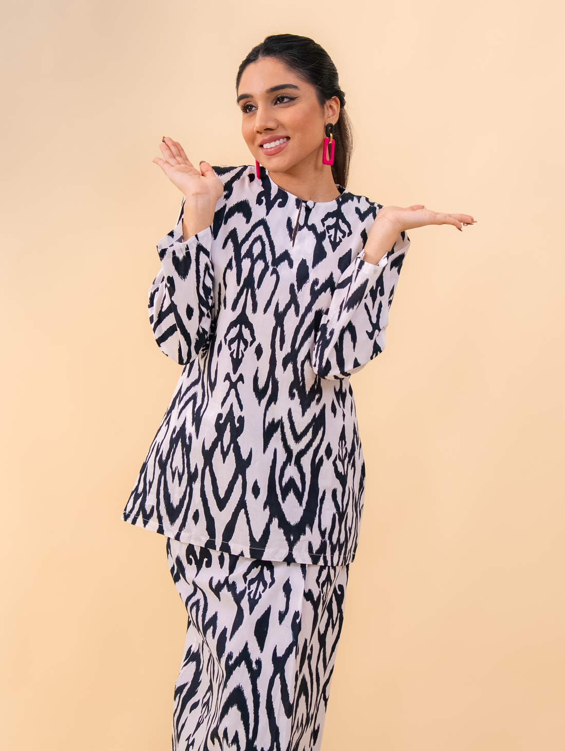 (DEFECT ITEM) Kiona Kurung