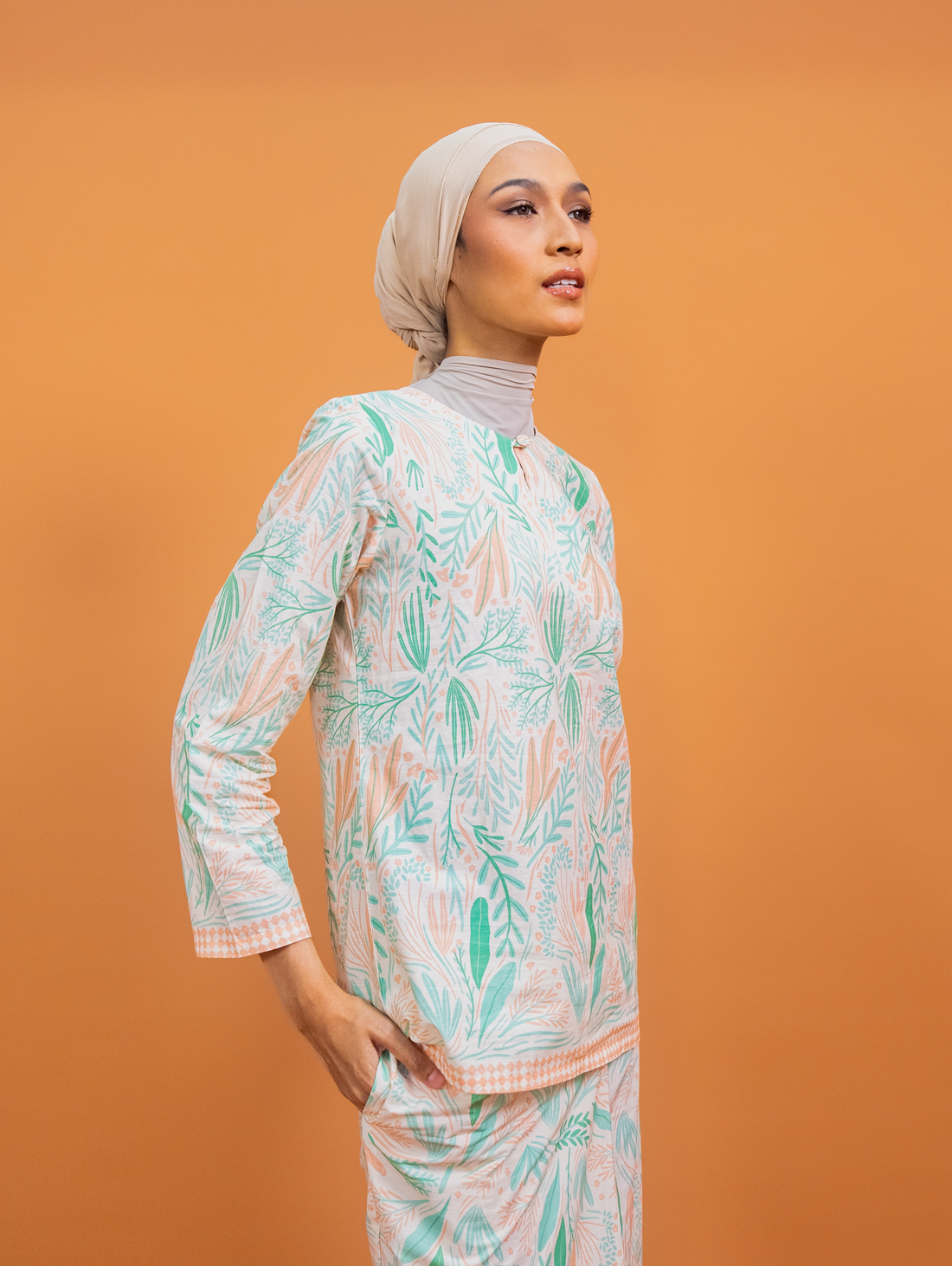 Daun Kurung in Merah Muda