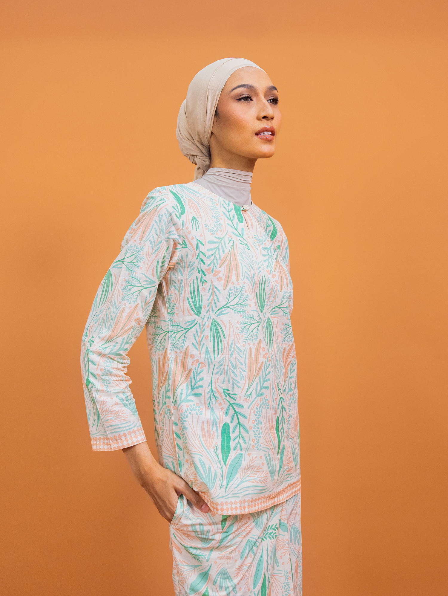 Daun Kurung in Merah Muda