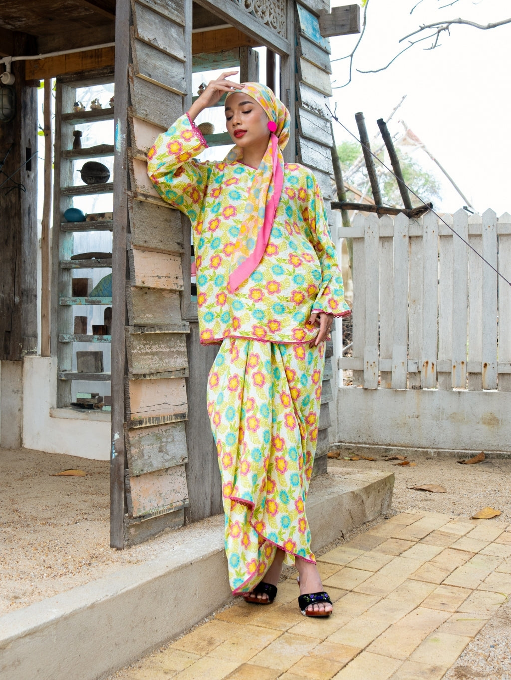 Elora Kurung in Kesuma