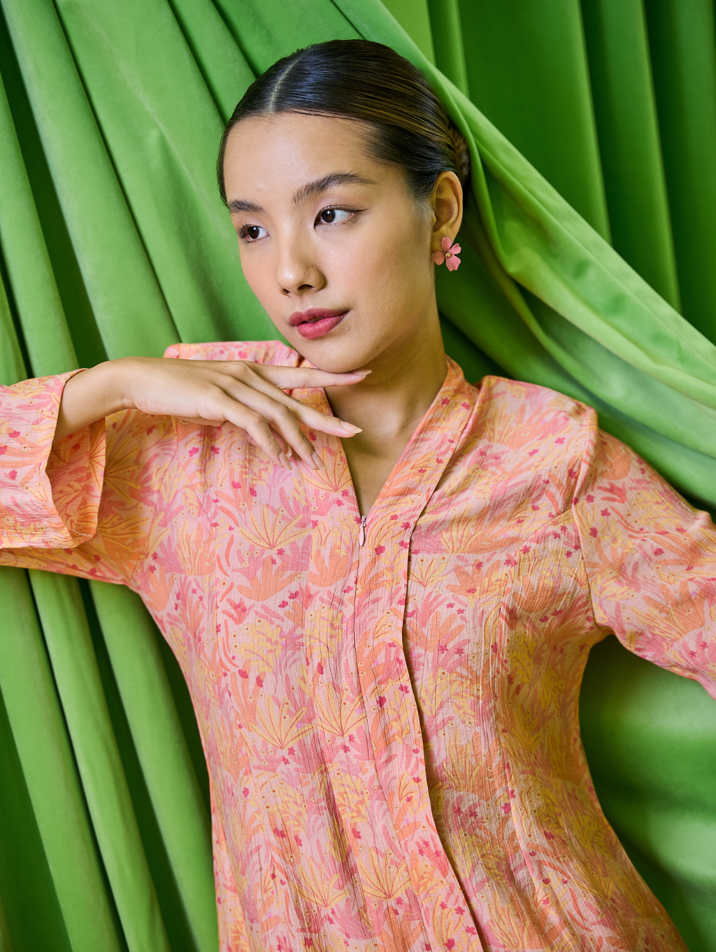 Rosa Maxi Kebaya in Indah Pink