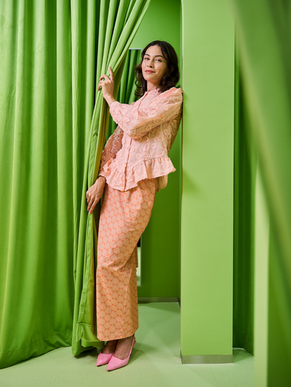 (DEFECT ITEM) Aurelia Kebaya in Peach