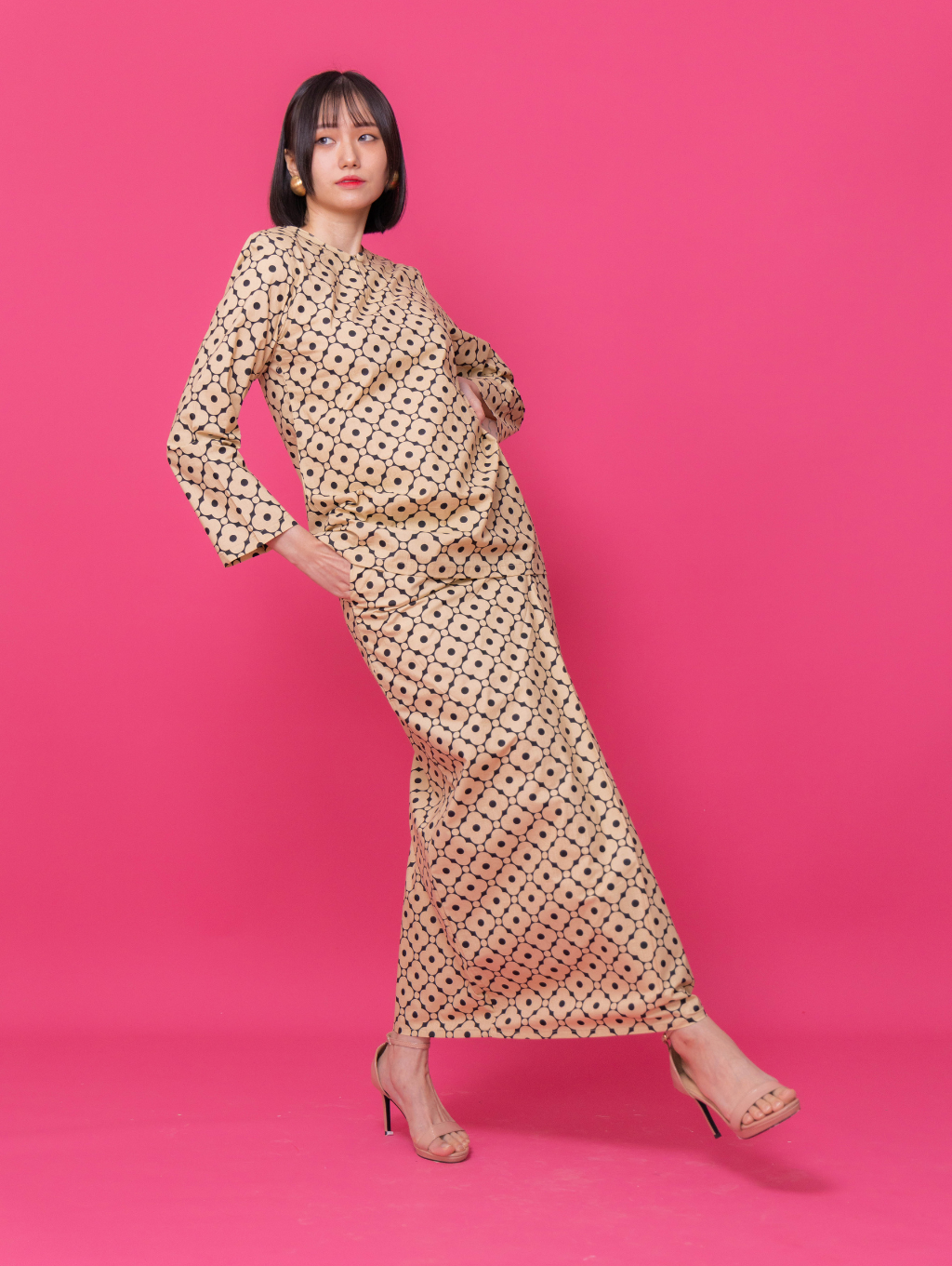 Maia Kurung in Black