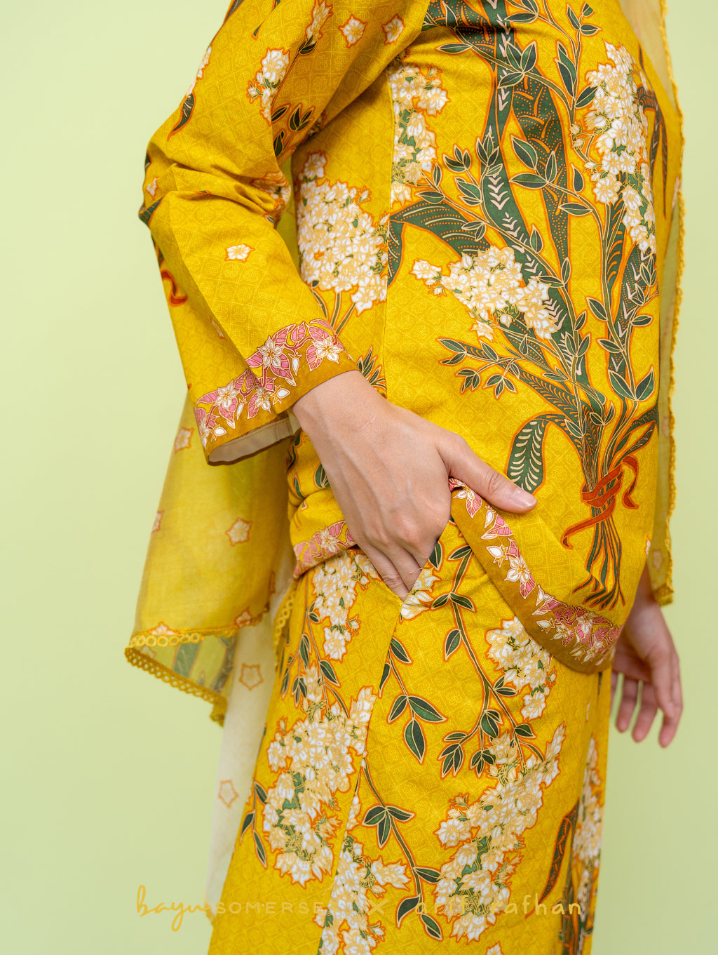 Kesidang Kurung - Kuning (with shawl)