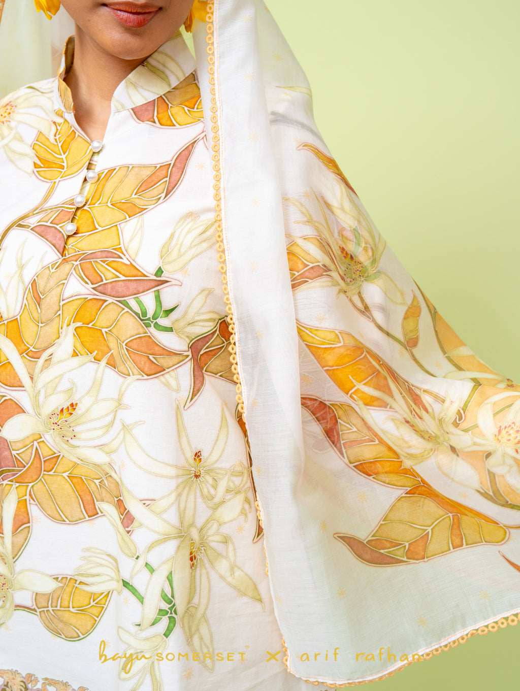 Inara Kurung - Cempaka Puteh (with shawl)