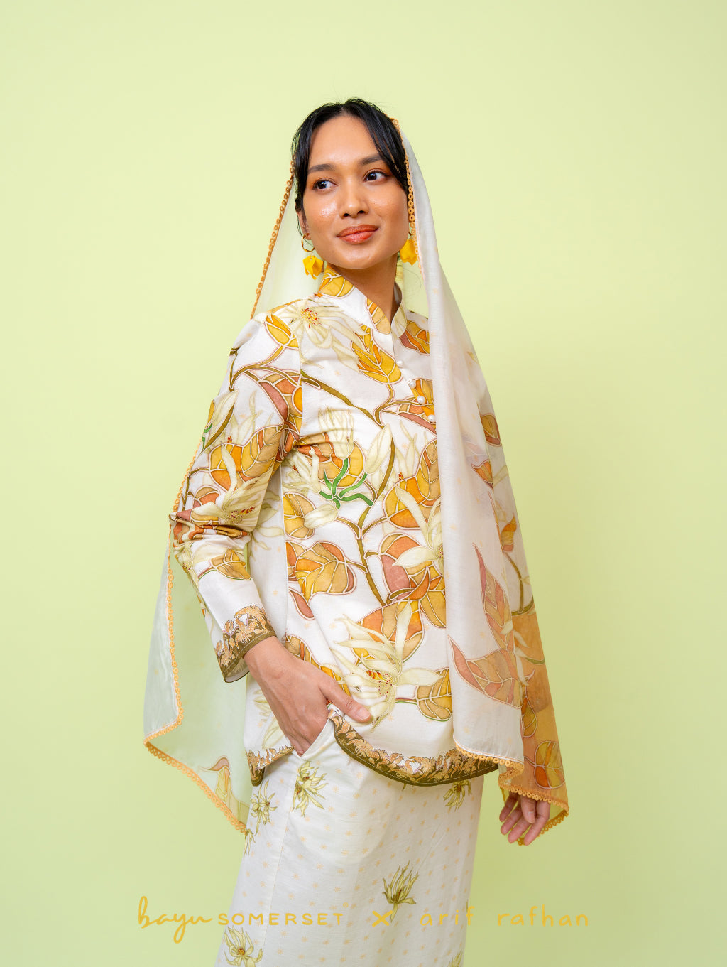 Inara Kurung - Cempaka Puteh (with shawl)